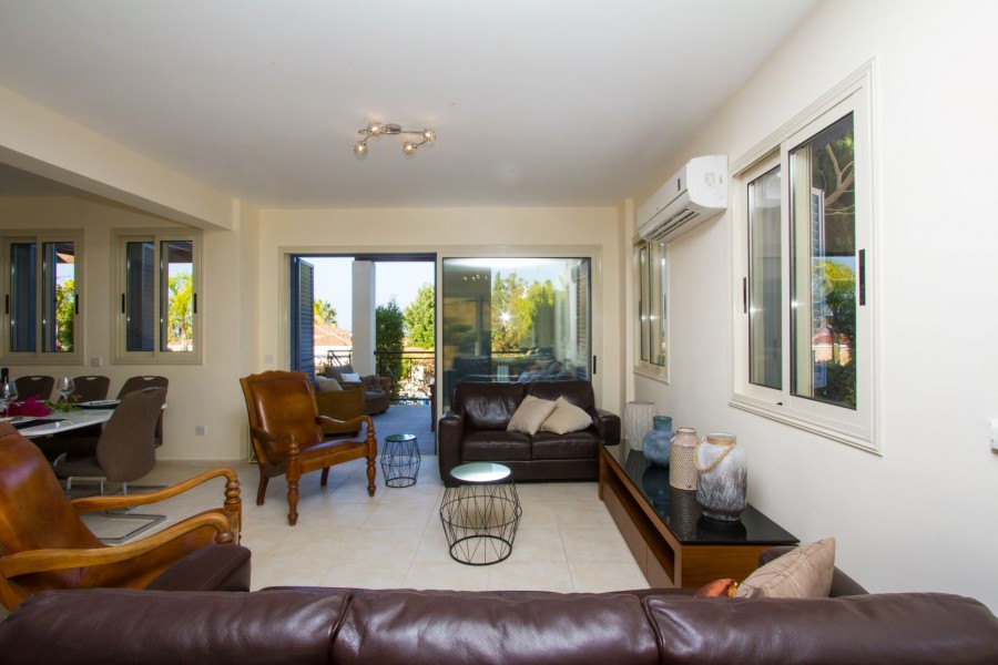Detached Villa For Sale  in  Latchi