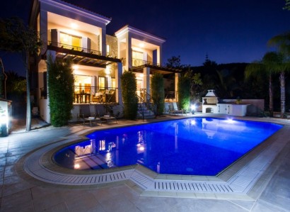 Latchi, Paphos Detached Villa For Sale | WW5852