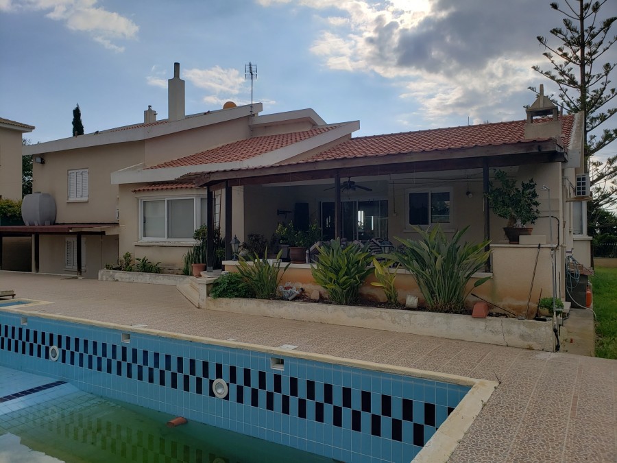 Detached Villa For Sale  in  Empa