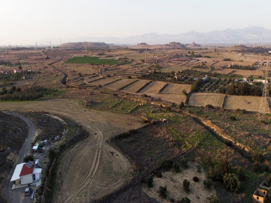 Field - Geri, Nicosia