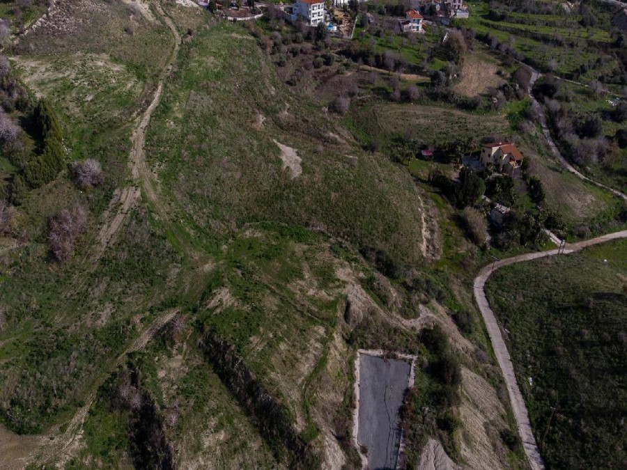 Plot - Armou, Paphos