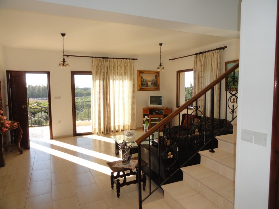 Detached Villa For Sale  in  Yeroskipou
