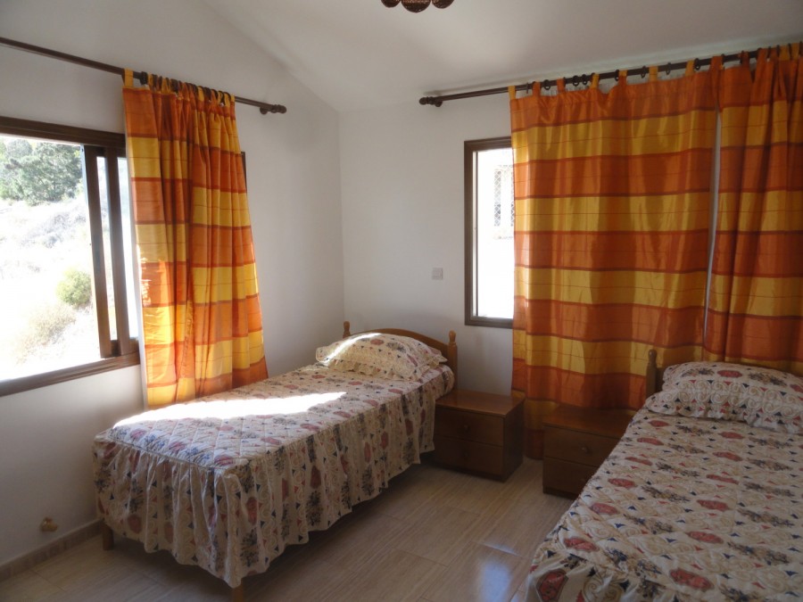 Detached Villa For Sale  in  Yeroskipou