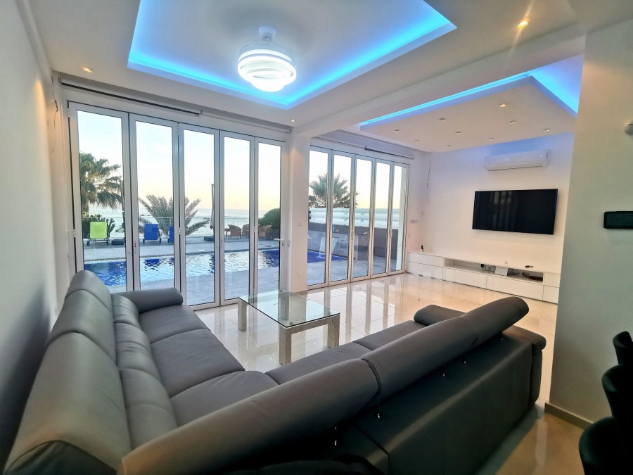 Detached Villa For Sale  in  Peyia - Coral Bay