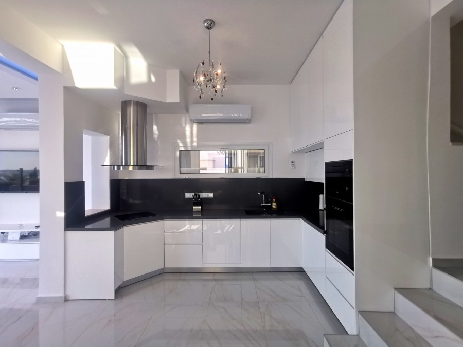 Detached Villa For Sale  in  Peyia - Coral Bay