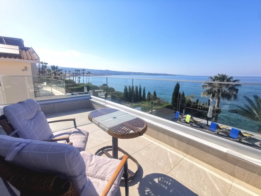 Detached Villa For Sale  in  Peyia - Coral Bay