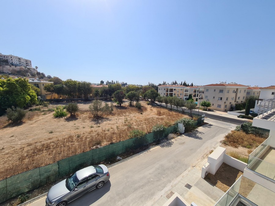 Detached Villa For Sale  in  Kato Paphos - Universal