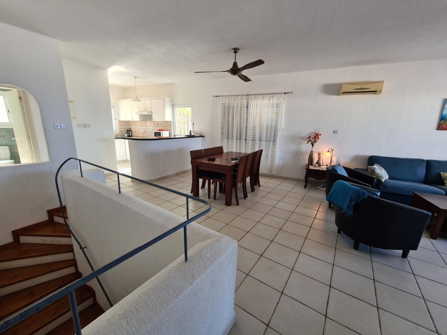 Detached Villa For Sale  in  Chlorakas