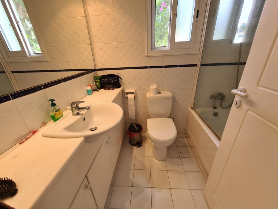 Detached Villa For Sale  in  Chlorakas