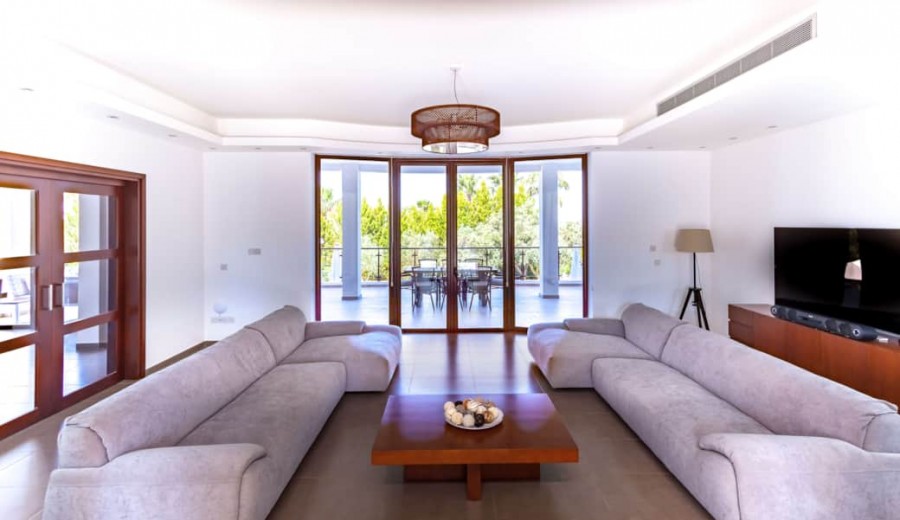 Detached Villa For Sale  in  Peyia - St. George