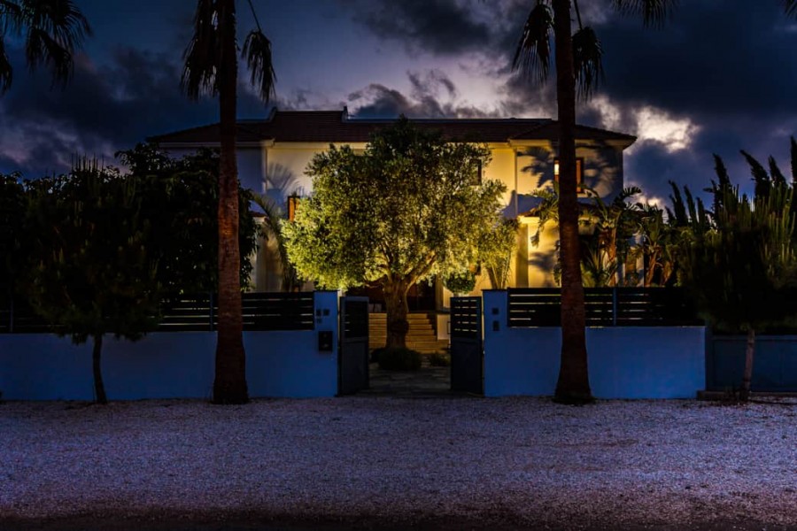 Detached Villa For Sale  in  Peyia - St. George