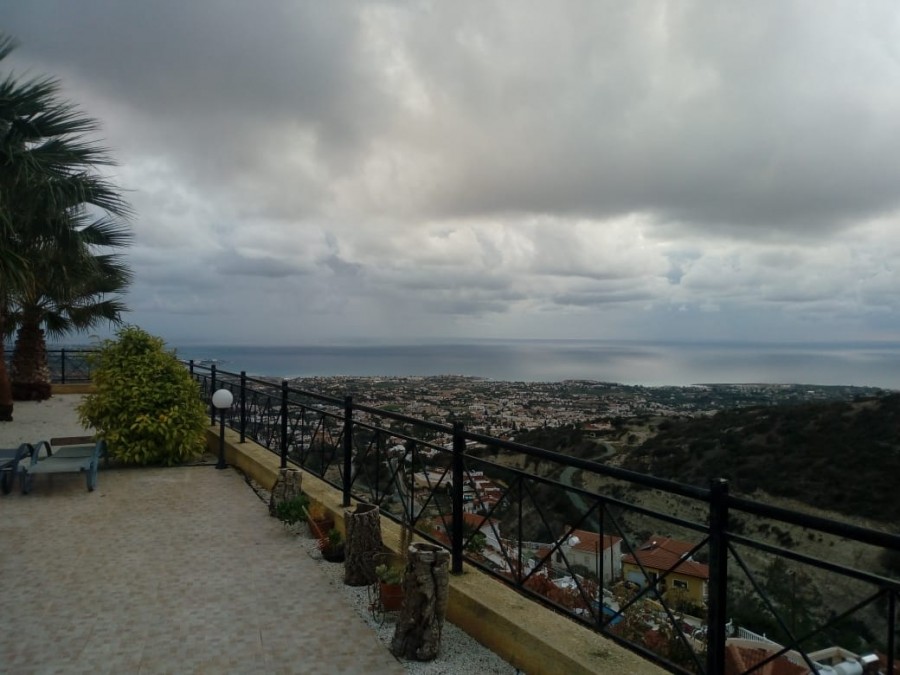 Detached Villa For Sale  in  Peyia