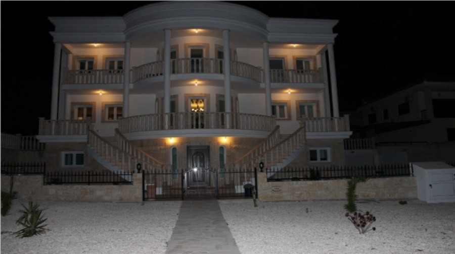 Detached Villa For Sale  in  Peyia - Coral Bay
