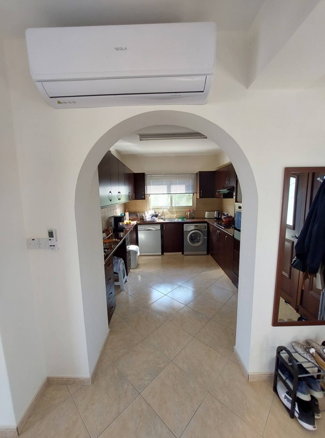 Detached Villa For Sale  in  Peyia