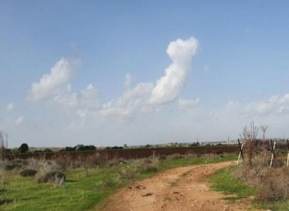 Dherynia, Famagusta Residential Field For Sale | WW25606