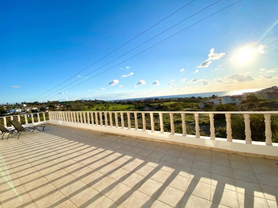 Detached Villa For Sale  in  Chlorakas