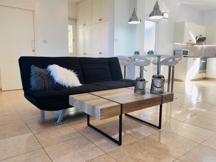 Detached Villa For Sale  in  Chlorakas