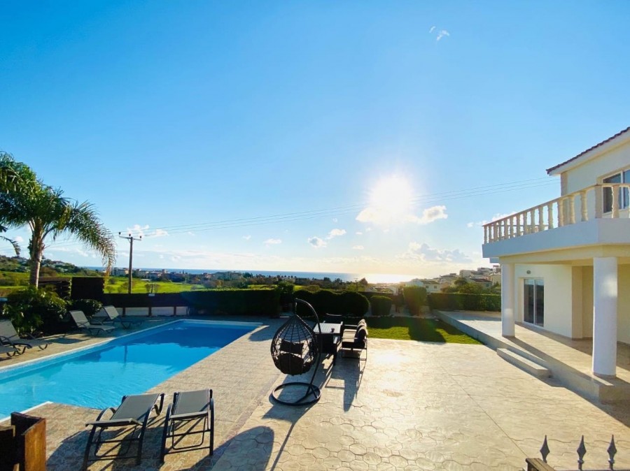 Detached Villa For Sale  in  Chlorakas