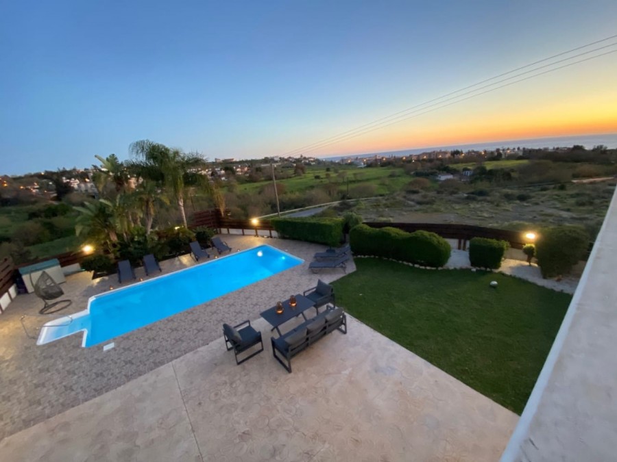 Detached Villa For Sale  in  Chlorakas