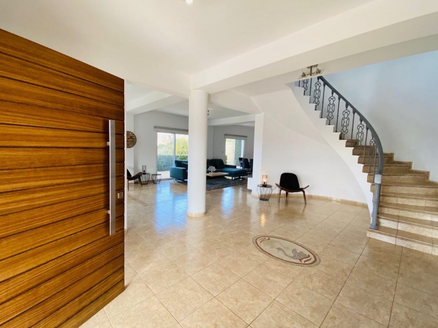 Detached Villa For Sale  in  Chlorakas
