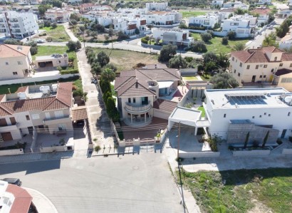 Latsia, Nicosia Detached Villa For Sale | WW25815