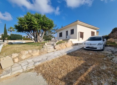 Pissouri, Limassol Bungalow For Sale | WW11124