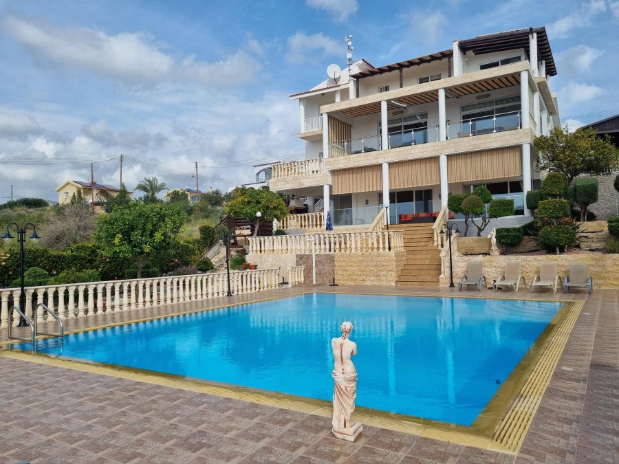Peyia - Coral Bay, Paphos Detached Villa For Sale | WW11130
