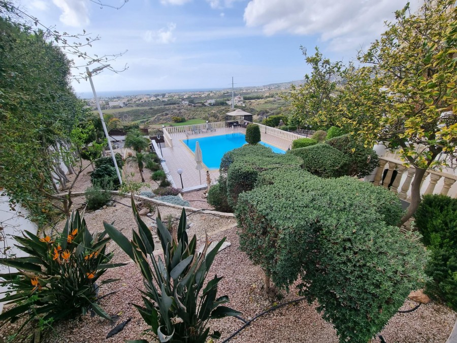 Detached Villa For Sale  in  Akoursos