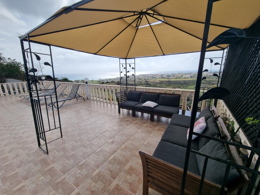 Detached Villa For Sale  in  Akoursos