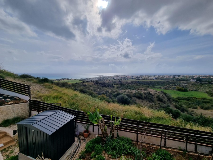 Detached Villa For Sale  in  Akoursos