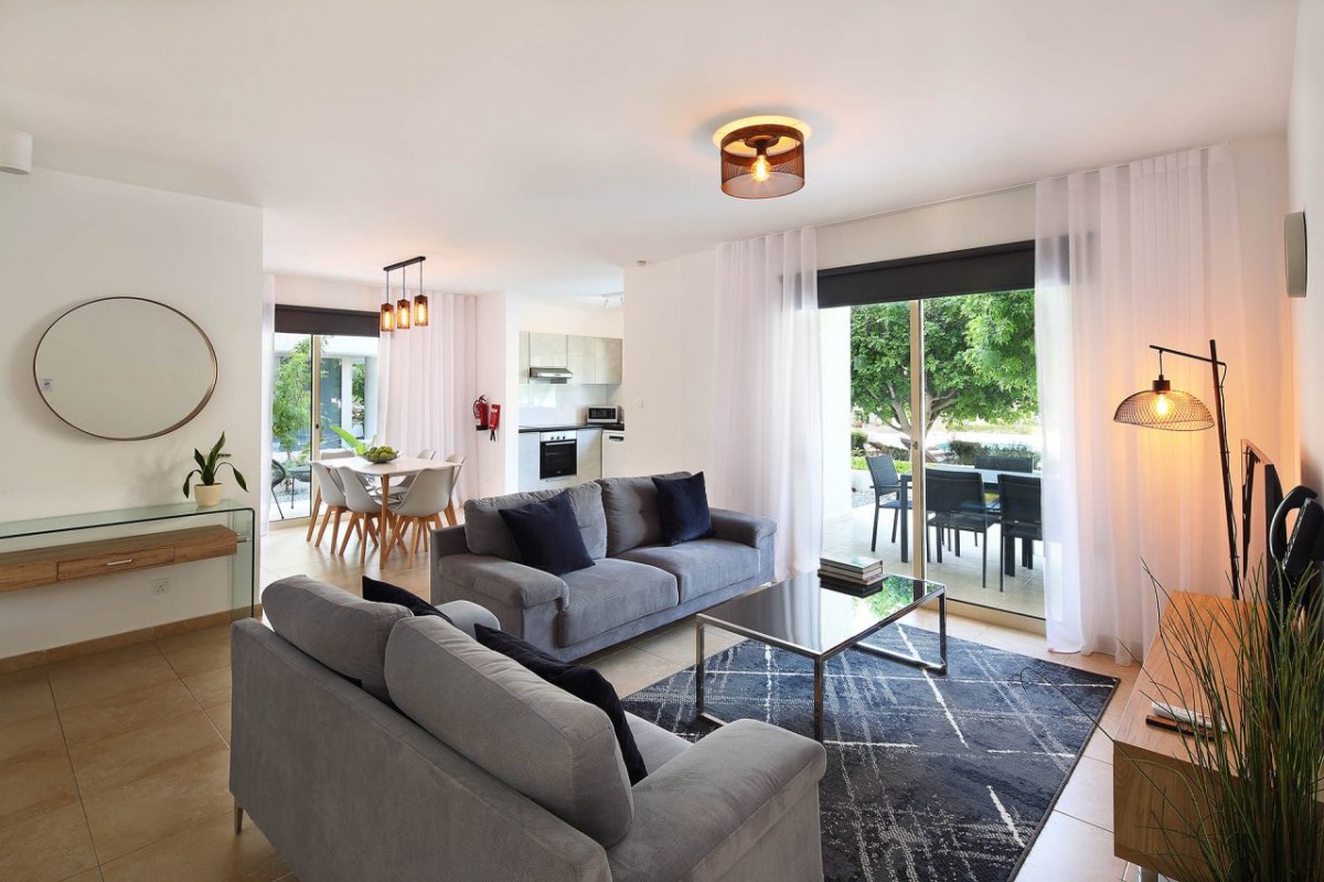 Kato Paphos - Universal Apartment For Sale | WW27592