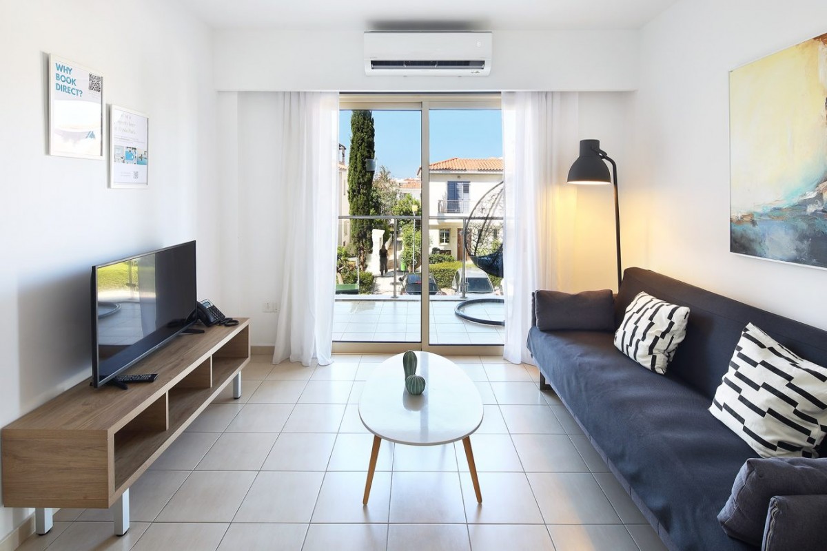 Kato Paphos - Universal Apartment For Sale | WW27598