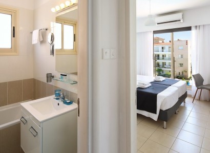 Kato Paphos - Universal Apartment For Sale | WW27600