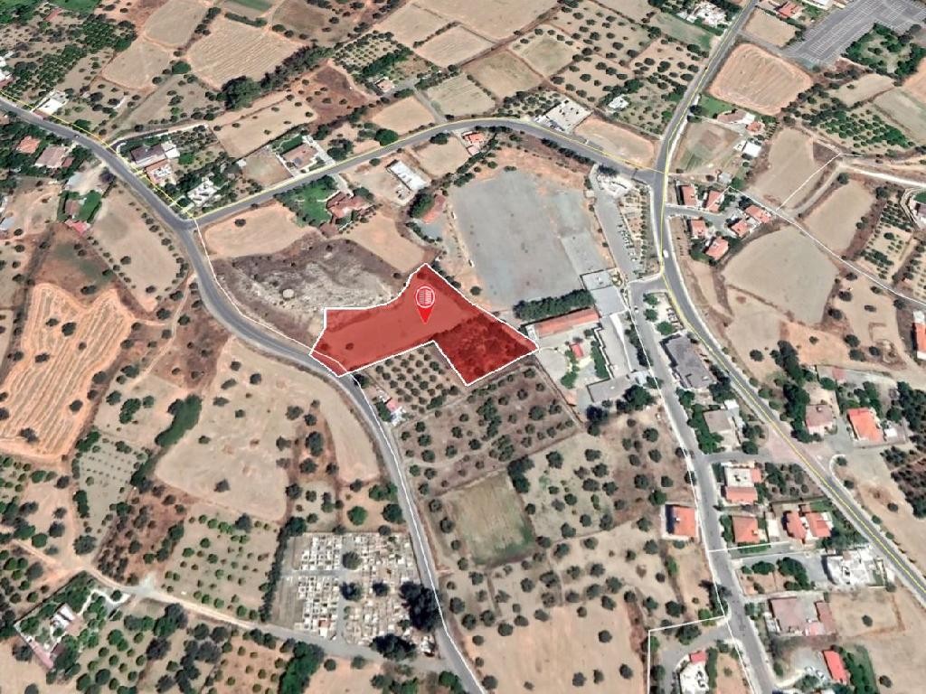 Field - Pera, Nicosia