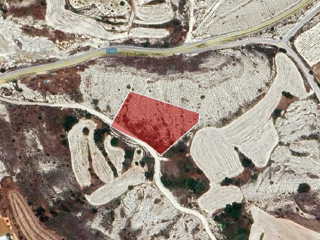 Field - Pera, Nicosia