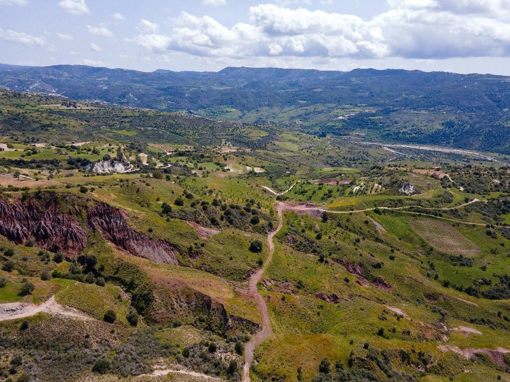 Field - Trachypedoula, Paphos