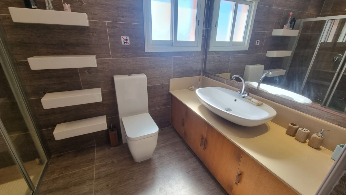 Detached Villa For Sale  in  Select Location