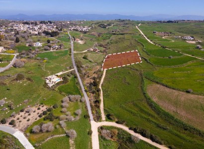 Arodes, Paphos Touristic Field For Sale | WW28076