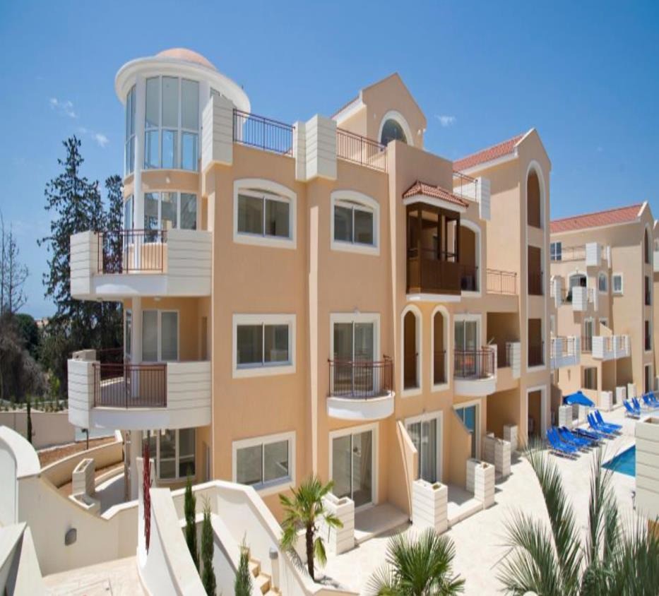 Town House / Maisonette For Sale  in  Kato Paphos - Universal