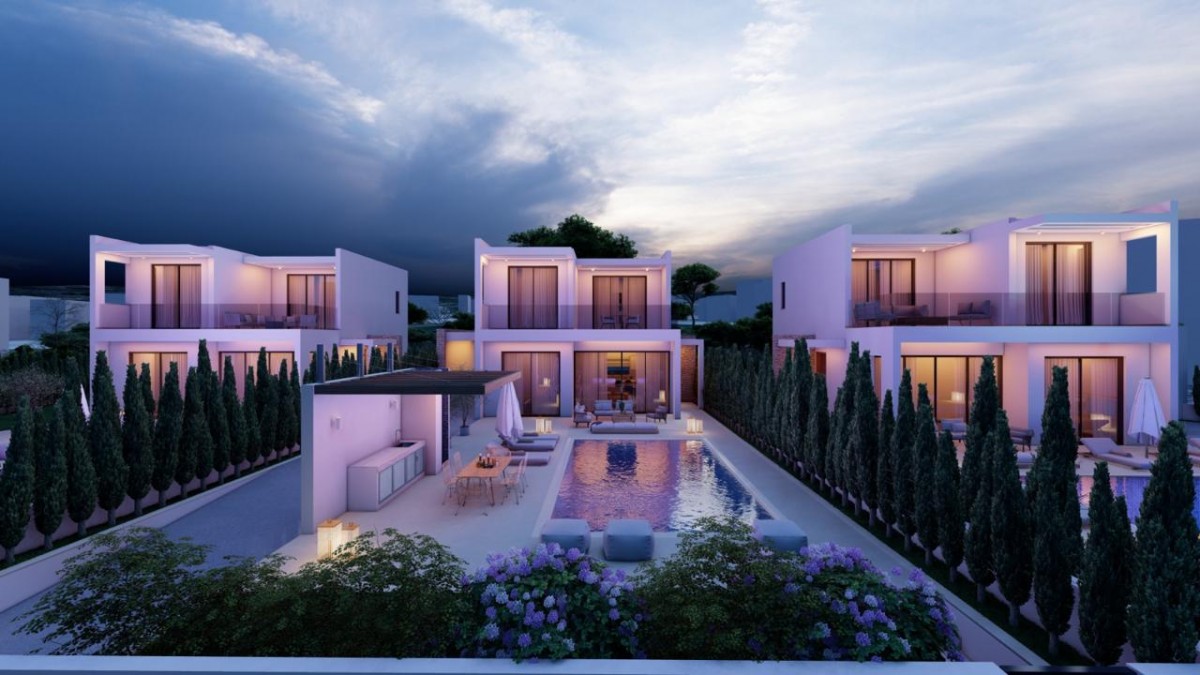 Detached Villa For Sale  in  Peyia - St. George