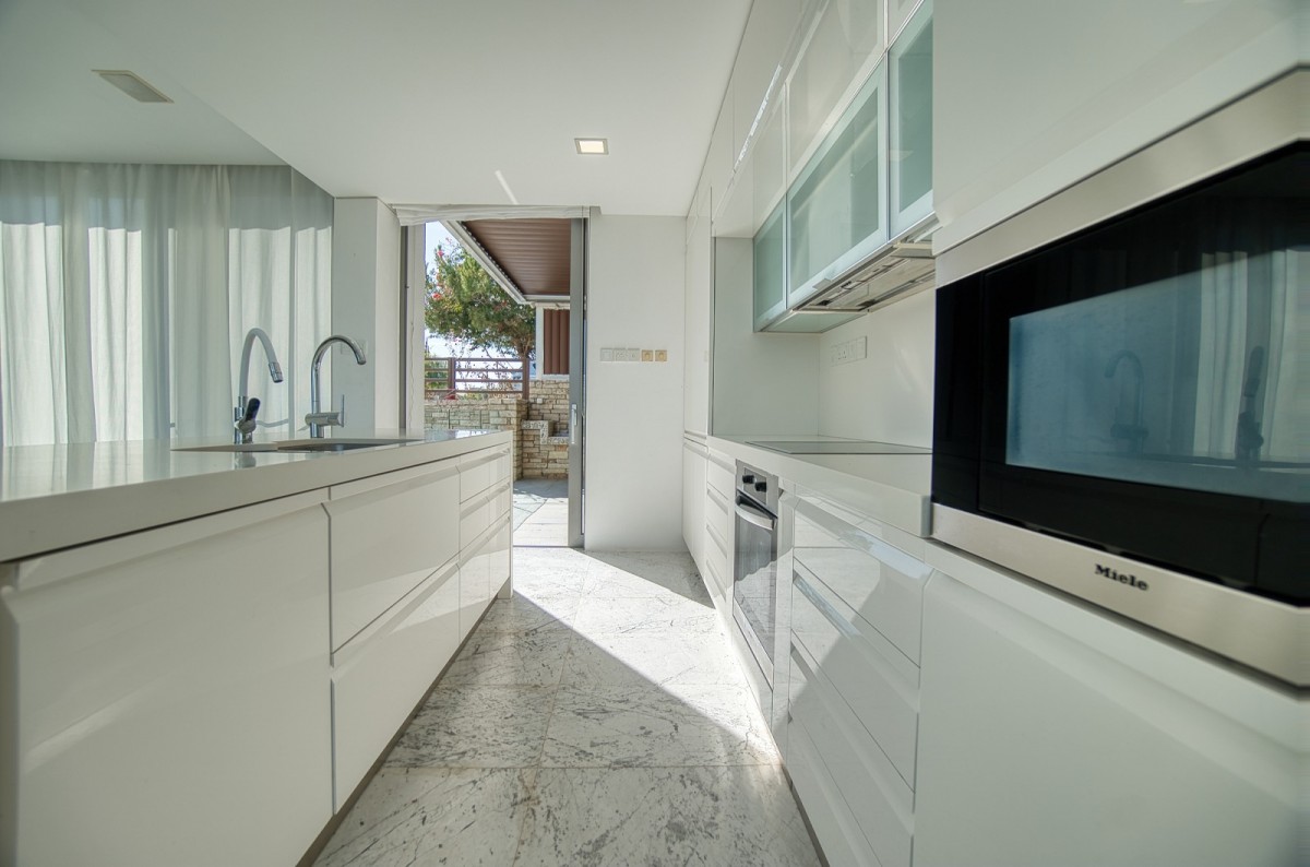 Detached Villa For Sale  in  Tsada
