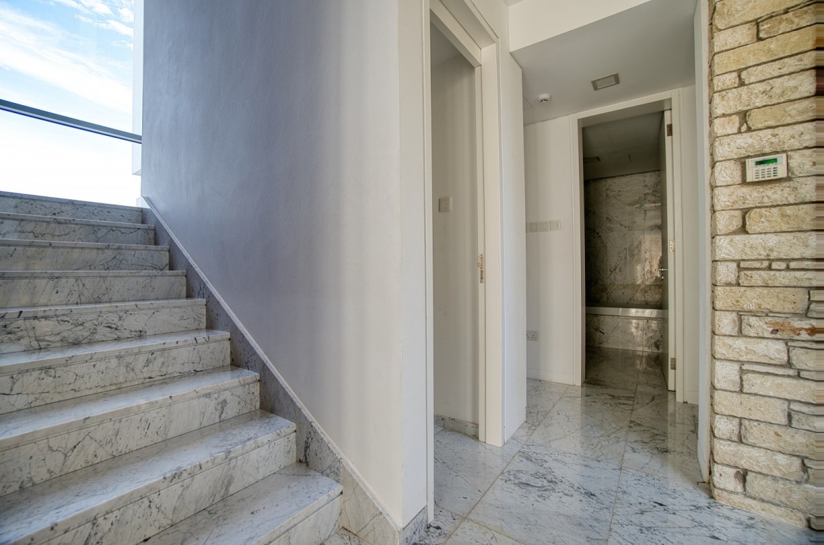 Detached Villa For Sale  in  Tsada
