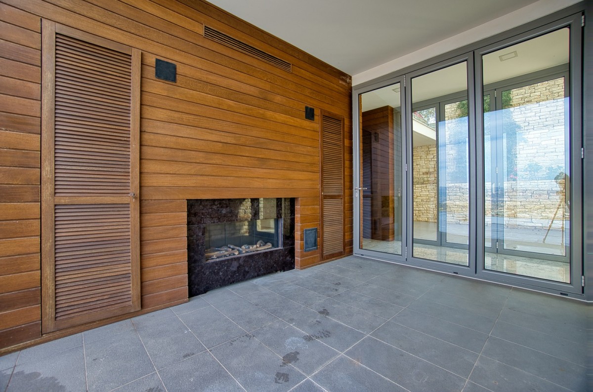 Detached Villa For Sale  in  Tsada