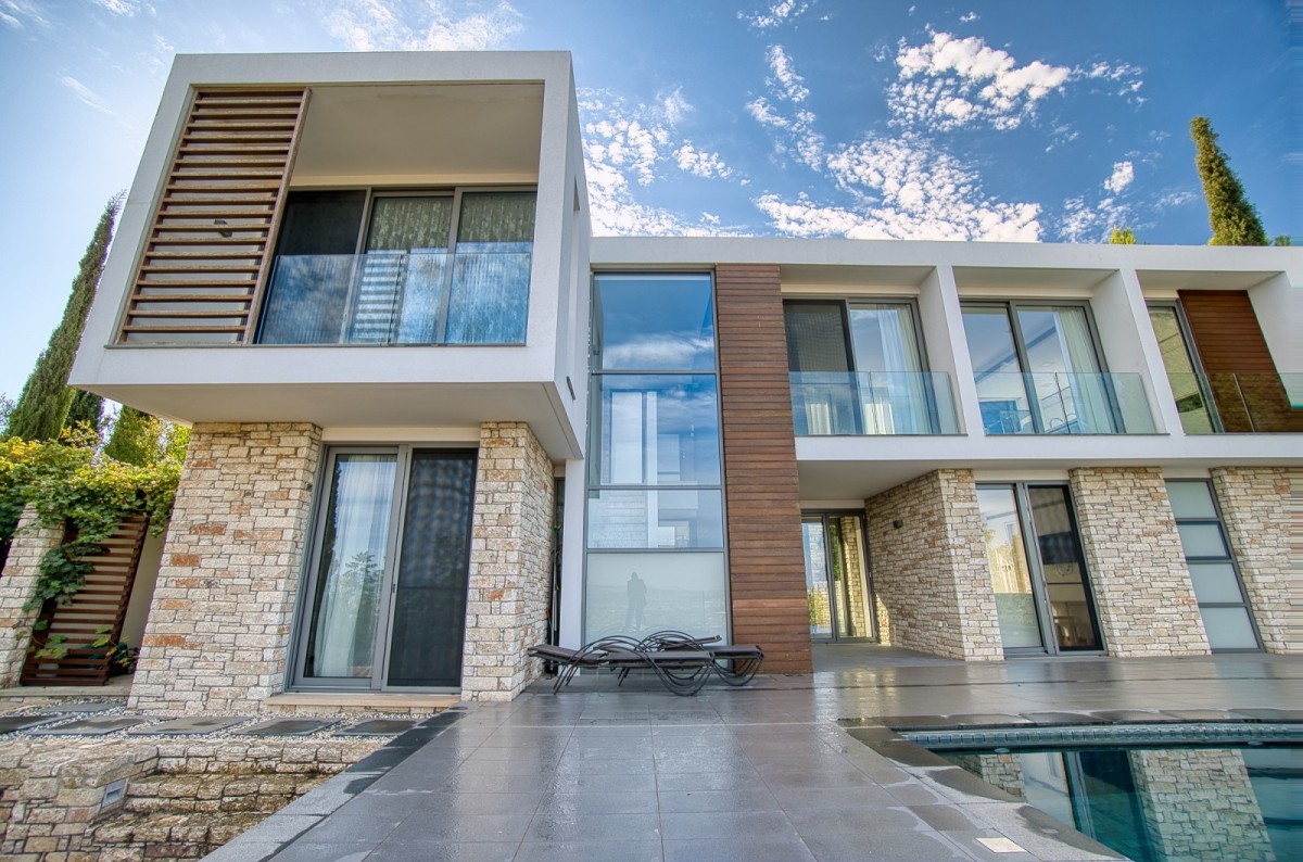 Detached Villa For Sale  in  Tsada