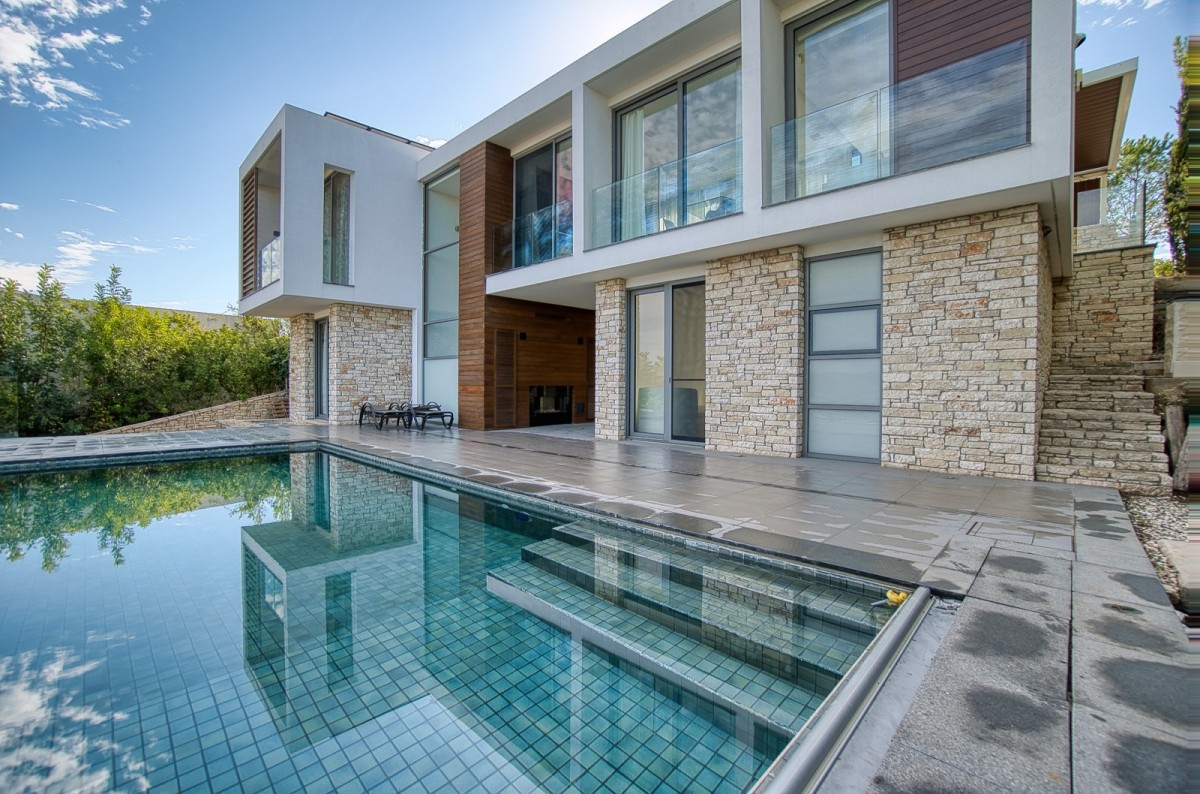 Detached Villa For Sale  in  Tsada