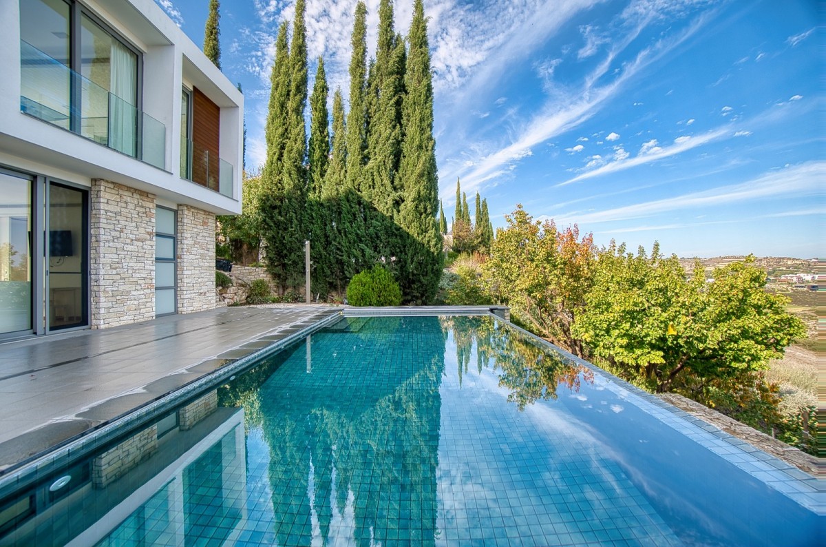 Detached Villa For Sale  in  Tsada