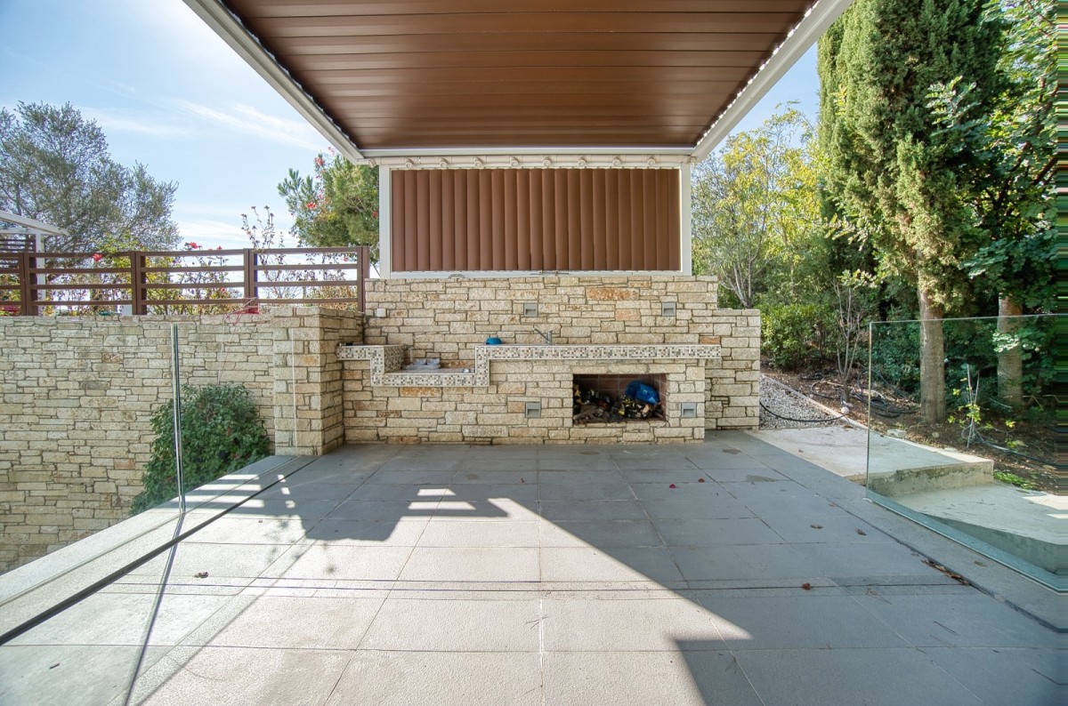 Detached Villa For Sale  in  Tsada