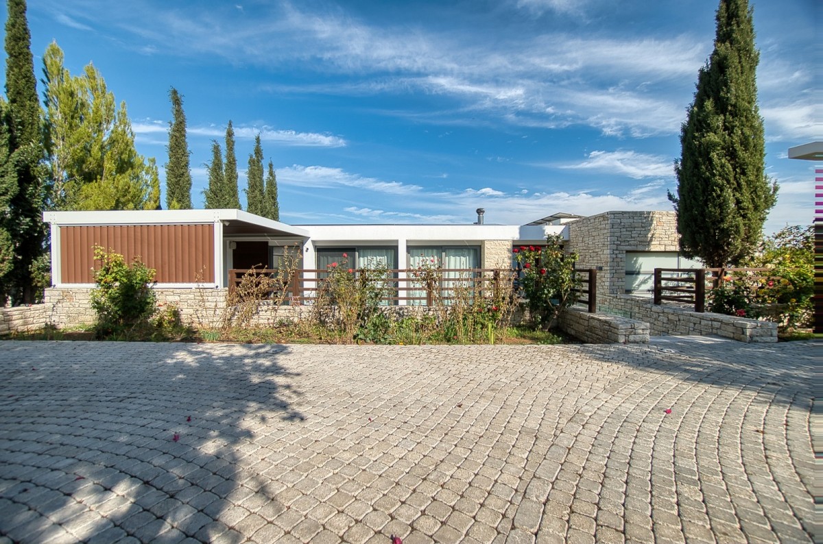 Detached Villa For Sale  in  Tsada