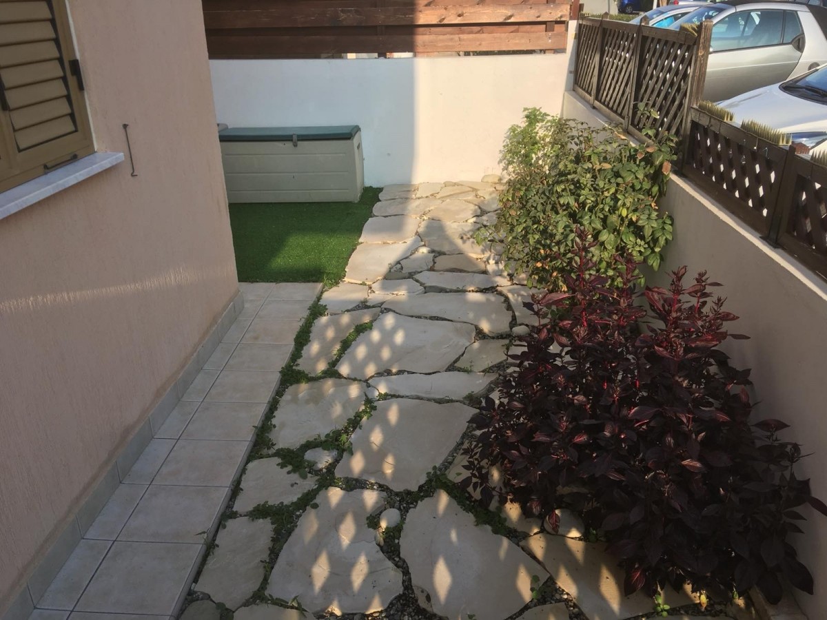 Apartment For Rent  in  Kato Paphos - Universal