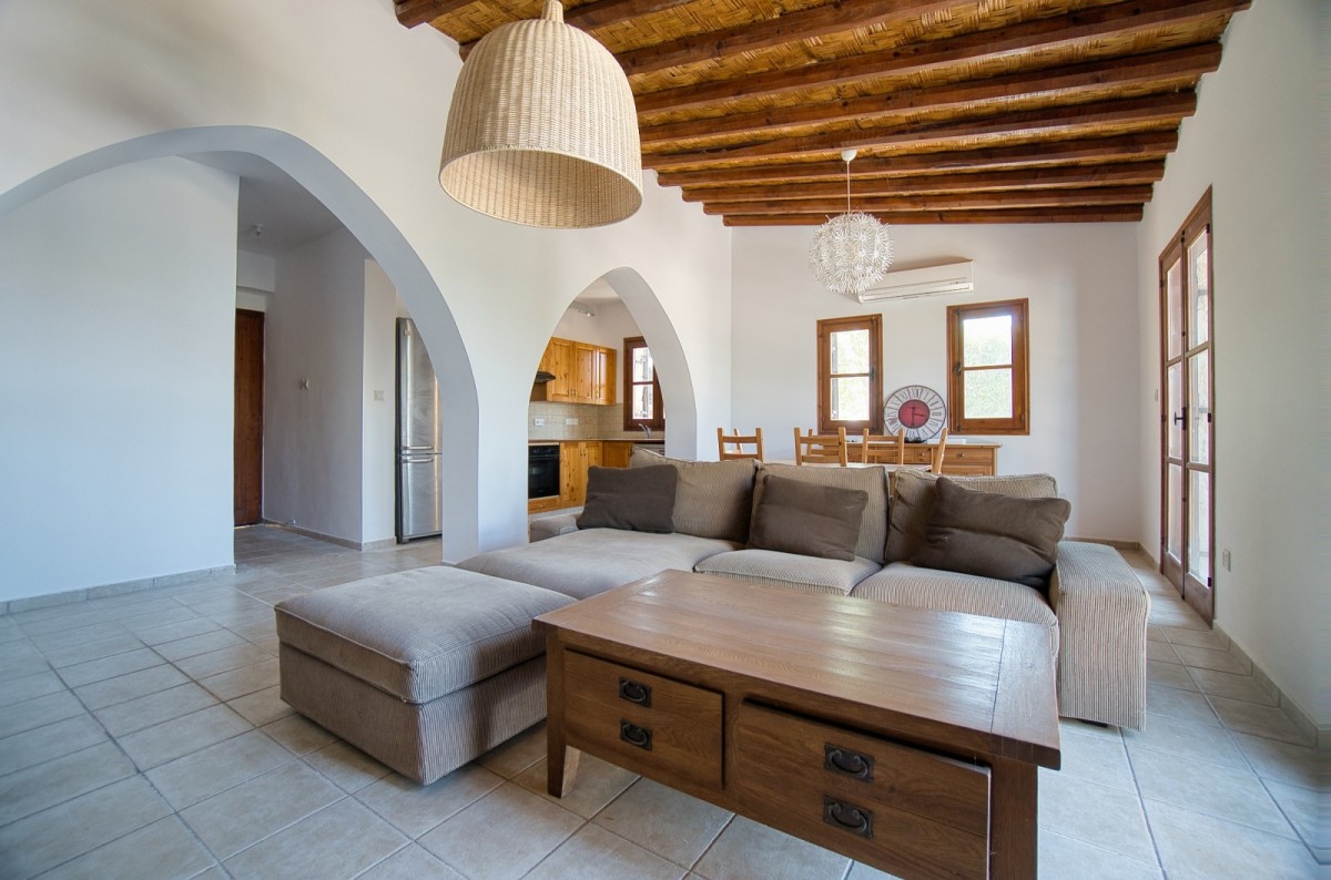 Detached Villa For Sale  in  Kathikas